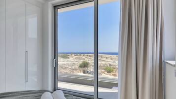 Idania 3-Bedroom Sea View Villa | Fasilitas kamar