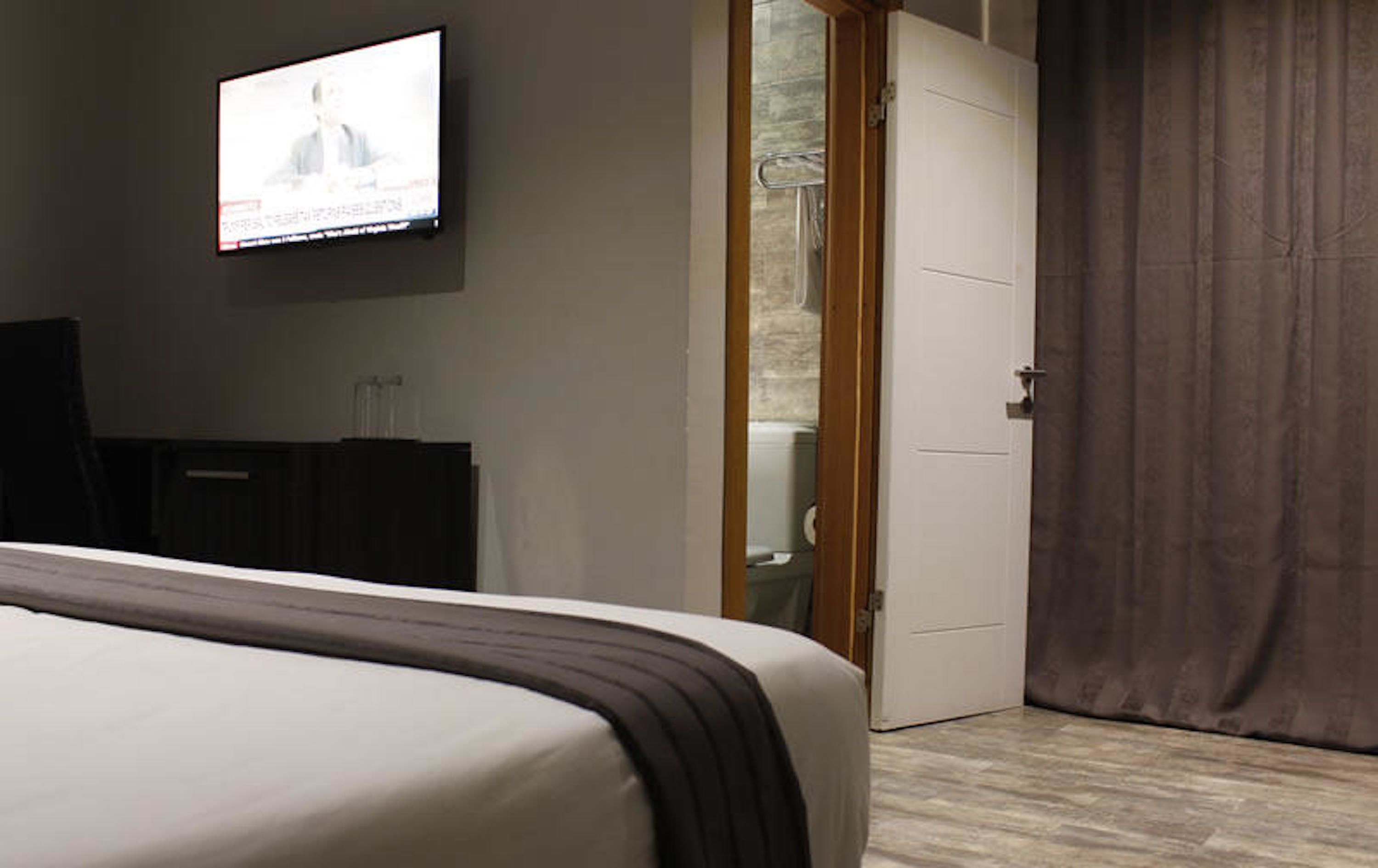 Minibar, in-room safe, desk, soundproofing