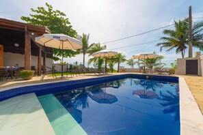 Outdoor pool, sun loungers