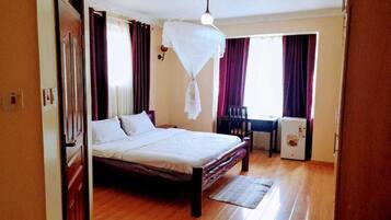Căn hộ tiện nghi đơn giản, 1 giường cỡ king | Bộ đồ giường cao cấp, két bảo mật tại phòng, phòng cách âm
