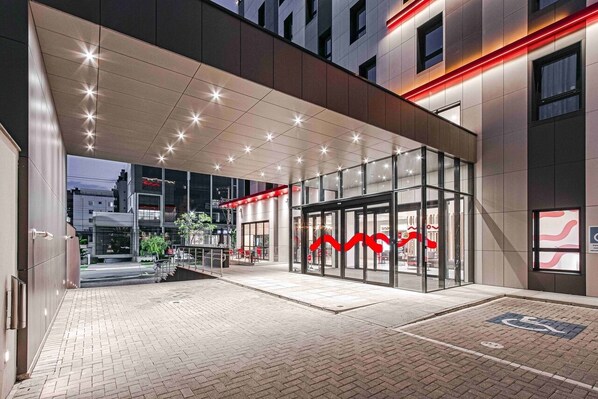 Parking - Hotel Moov Curitiba (Curitiba)