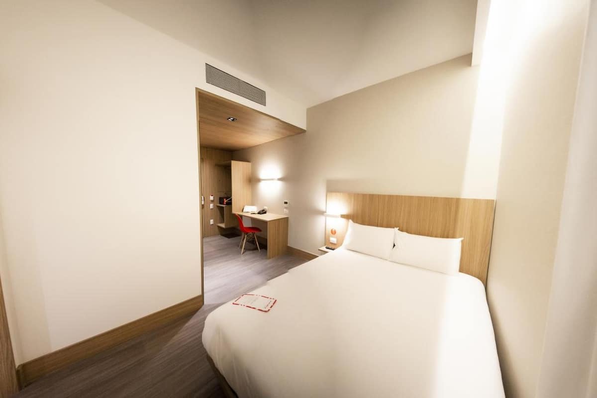 1 bedroom, minibar, in-room safe, desk