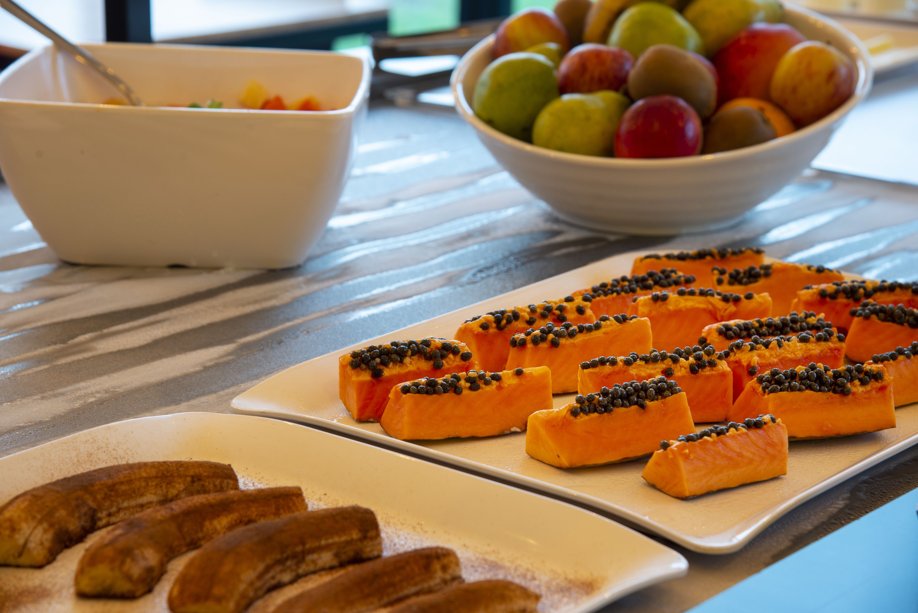 daily buffet breakfast (brl 40 per person)