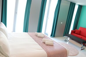 Suite (Freedom) | In-room safe, desk, soundproofing, free WiFi - Hotel Freedom (Madrid)