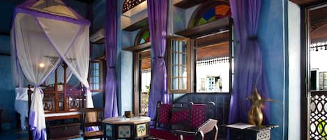 Room (Violetta) | 1 bedroom, individually decorated, individually furnished