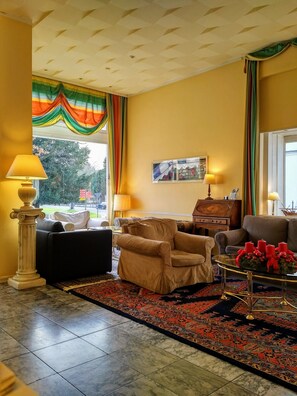 Lobby - The Eden Hotel - Am Kurpark (Bonn)