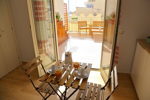 Petit déjeuner buffet compris tous les jours