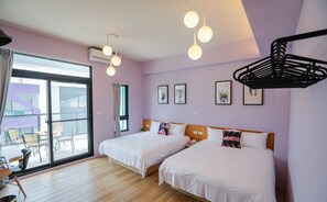 Desk, blackout curtains, soundproofing, free WiFi