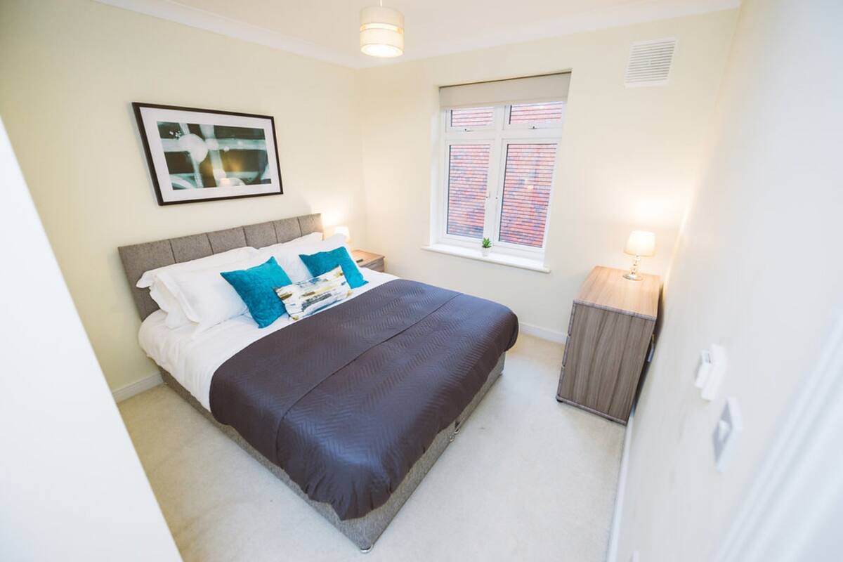 Deluxe Apartment, 2 Bedrooms, Courtyard View | 2 bedrooms, Egyptian cotton sheets, premium bedding, desk