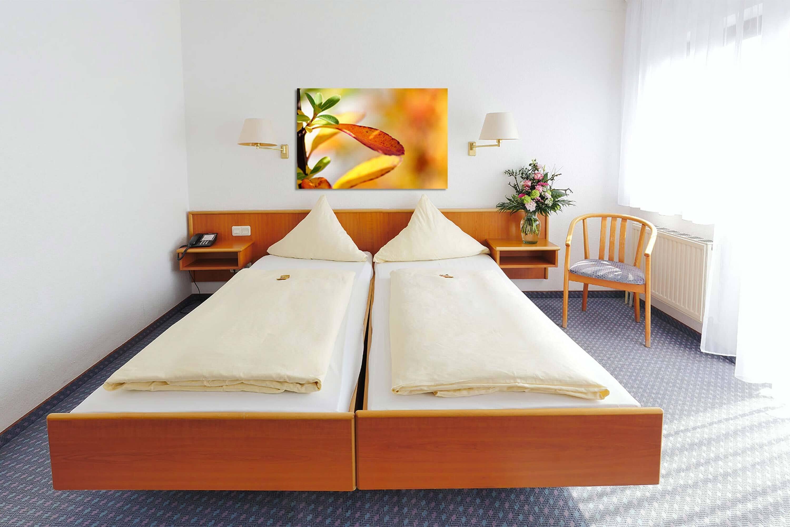 Doppelzimmer | Allergikerbettwaren, Schreibtisch, laptopgeeigneter Arbeitsplatz