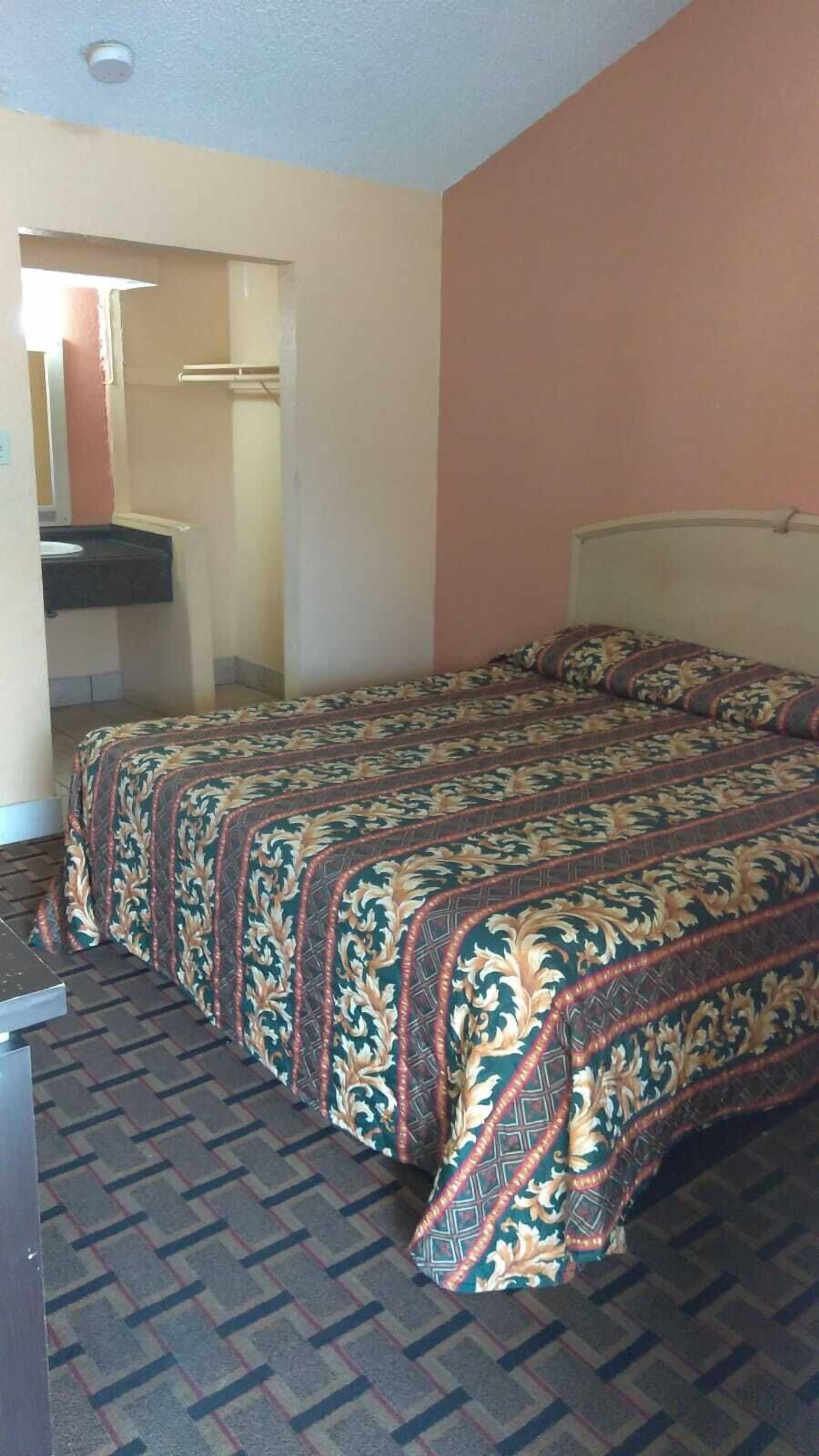 베이직 스튜디오, 킹사이즈침대 1개, 금연 | 책상, 암막 커튼, 무료 WiFi, 침대 시트