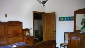 Basic Quadruple Room, Multiple Beds, Non Smoking | WiFi (free), bed sheets