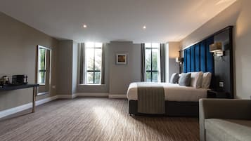 Desk, iron/ironing board, free WiFi, bed sheets