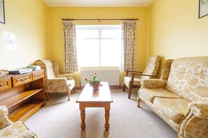 Deluxe Double Room, Sea View | In-room safe, desk, iron/ironing board, free WiFi - Achill Cliff House Hotel & Restaurant (Achill Island)