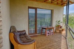 经典公寓, 1 张大床, 无烟房 | 遮光窗帘、熨斗/熨板、免费 WiFi、床单