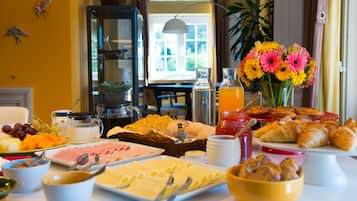 Petit-déjeuner buffet compris tous les jours