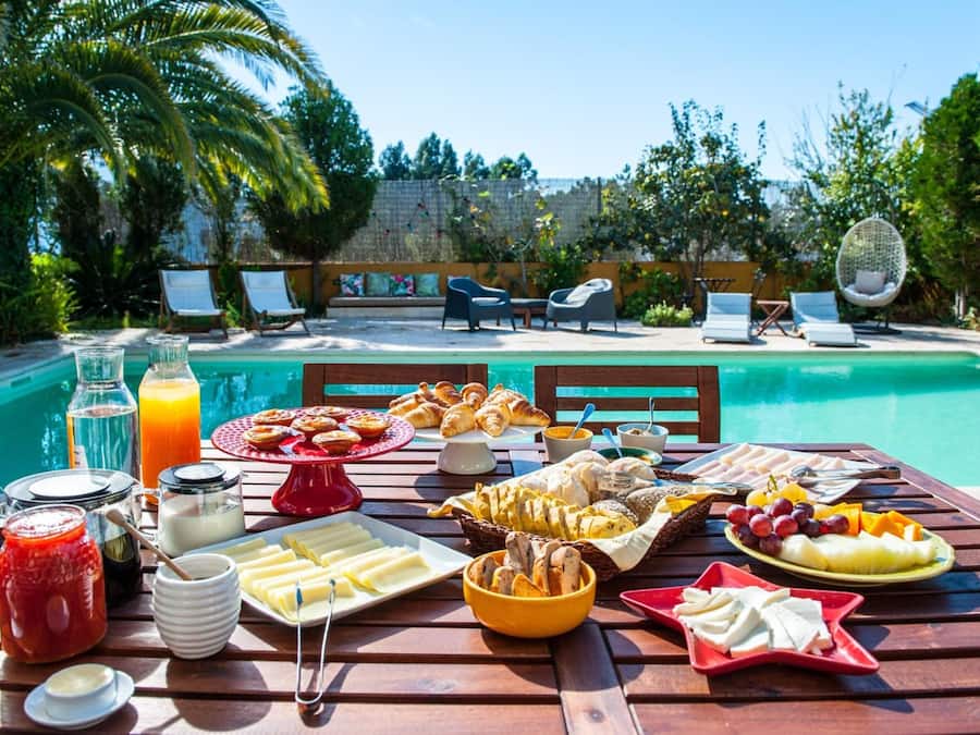 Outdoor pool, pool loungers