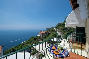 Superior Double Room, 1 Double Bed, Non Smoking, Sea View | Terrace/patio