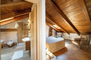 Deluxe Double Room, 1 Double Bed with Sofa bed, Non Smoking, Ocean View | Premium bedding, down duvets, in-room safe, desk