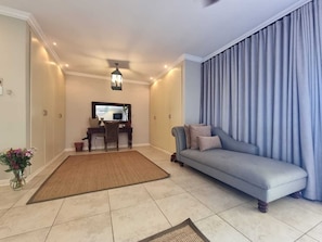 Literie de qualité supérieure, coffres-forts dans les chambres