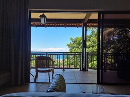 尊贵公寓 | 高档床上用品、客房内保险箱、特色装修、特色家居