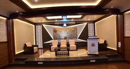 Hotel Vashanth Krishna