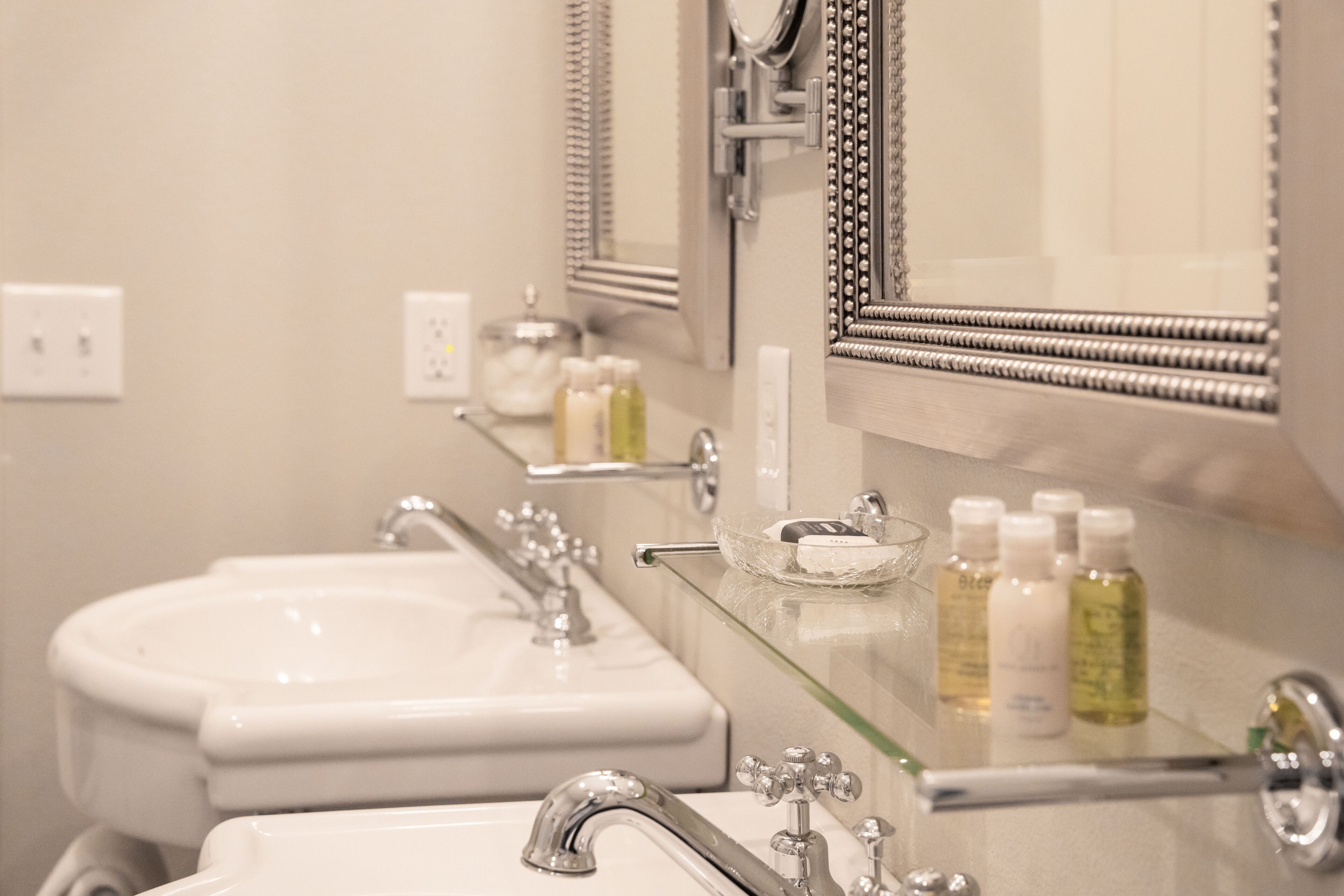 room, 1 king bed with sofa bed (room #1) | iron/ironing board, free wifi, bed sheets