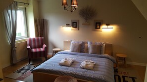 Departamento Confort, 3 habitaciones | Ropa de cama de alta calidad y decoración personalizada 