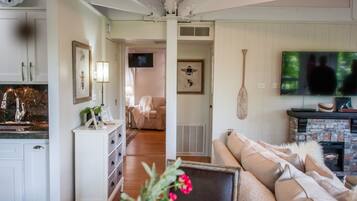 TV, fireplace, DVD player