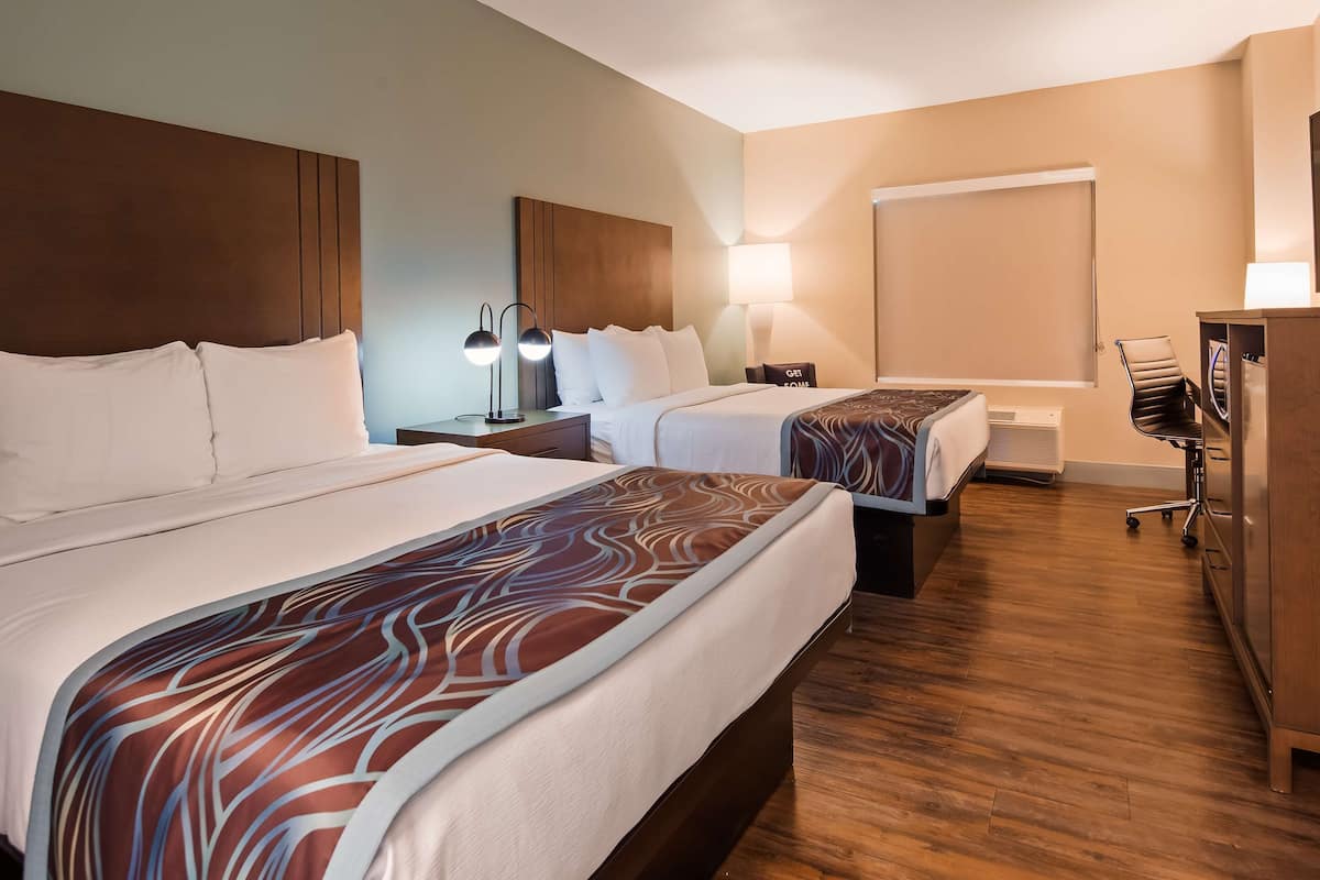 pillow-top beds, desk, iron/ironing board, cots/infant beds