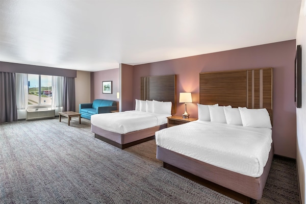 Suite, 2 Queen Beds, Non Smoking, Microwave | Iron/ironing board, free WiFi, bed sheets