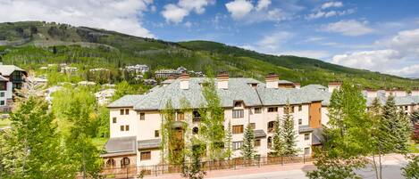 Departamento, varias camas (Centennial 1 Bedroom Condo Unit No. ) | Exterior