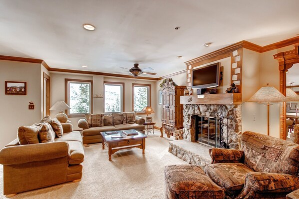 Condo, Multiple Beds (Centennial 2 Bedroom Condo unit no. 5) | Living room | TV, fireplace