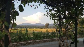 Casa (3 Bedrooms) | Vista a la montaña