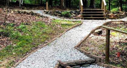 Cottage On Beech Haven In The Woods- 2.8 miles from UGA Campus