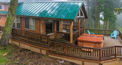 #46 The Cabins at Hyatt Lake - Sleeps 5 - Hot Tub
