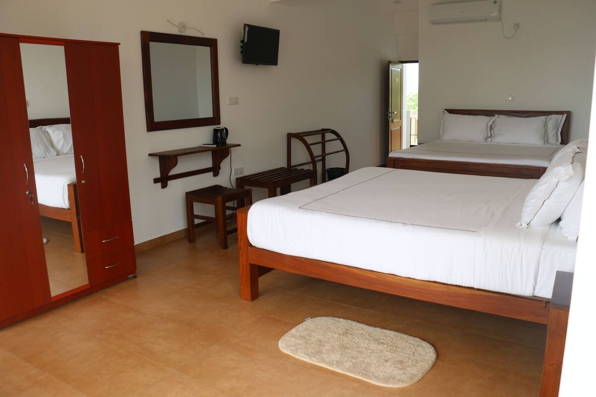 Family Room with Sea View | Extra beds