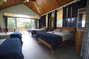 1 bedroom, in-room safe, iron/ironing board, free WiFi - PAVONES Modern BUNGALOW, Close to SURF! WIFI, AC, HOT H20! 2 min Walk to Beach. (Pavones)