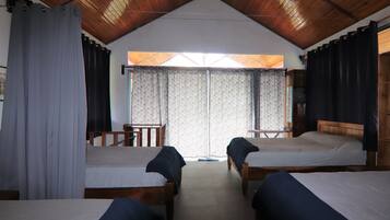 1 Schlafzimmer, Zimmersafe, Bügeleisen/Bügelbrett, kostenloses WLAN