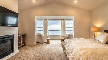 Apartment (3 Bedrooms) | 3 bedrooms, premium bedding, iron/ironing board, free WiFi