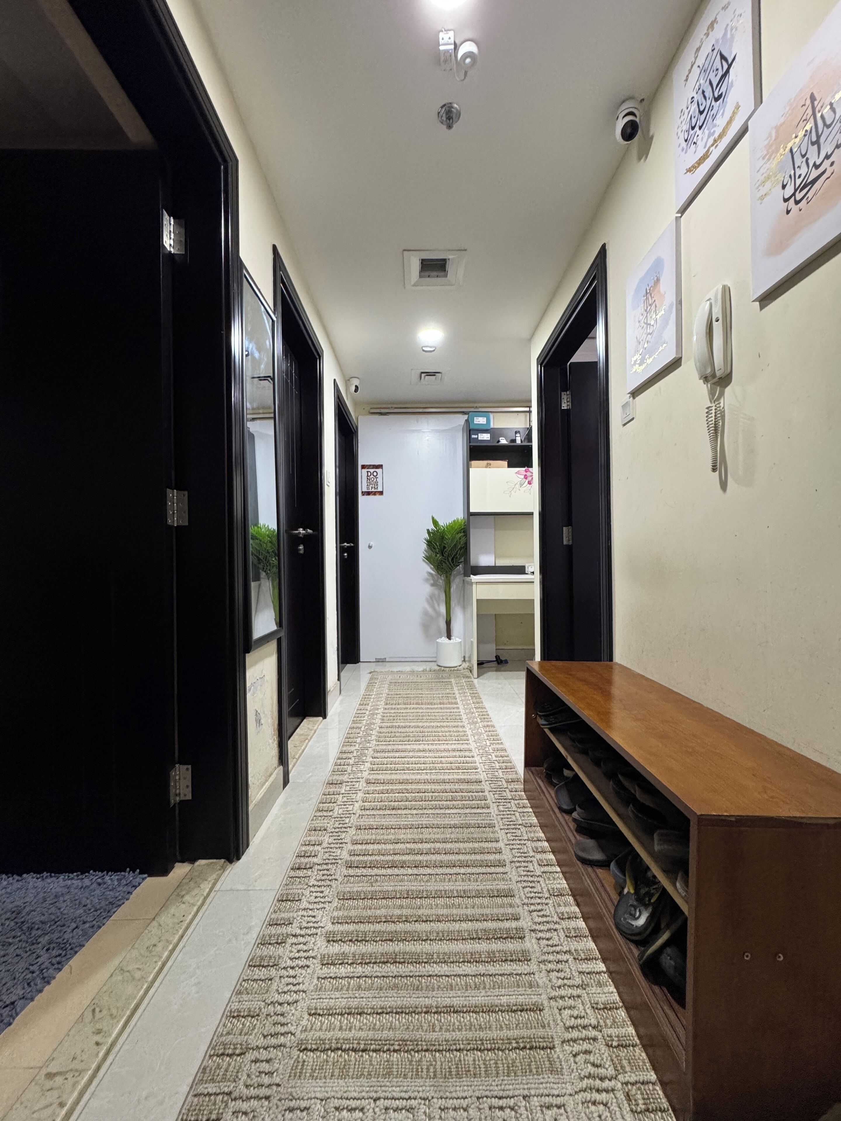 المنشأة من الداخل