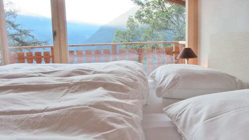 Mountain Lodge LOULOU: Luxus-Chalet 250 m vom Skilift mit Sauna.