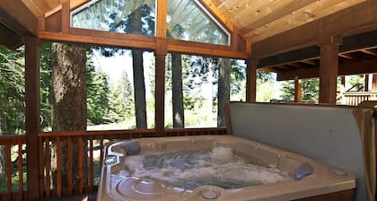 #47 The Cabins at Hyatt Lake - Sleeps 5 - Hot Tub