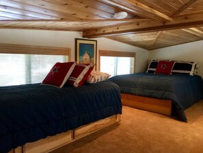 2 bedrooms, premium bedding, iron/ironing board, free WiFi