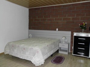 1 bedroom, free WiFi, bed sheets, wheelchair access - Apartment 4 Apartment with garden view (Nova Petrópolis)