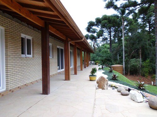 Apartment 4 Apartment with garden view