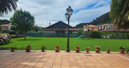 CASA KUSI RIBADESELLA (5 minutes walk from Santa Marina beach)