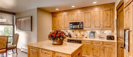 Apartment, Multiple Beds | Private kitchen