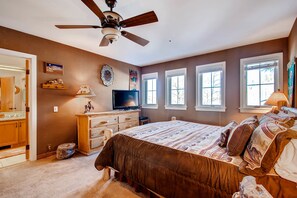 Apartment, Mehrere Betten (Centennial 2 Bedroom Condo unit no. 1)