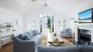 Smart TV, fireplace, DVD player